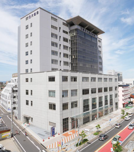 総合病院新南館外観