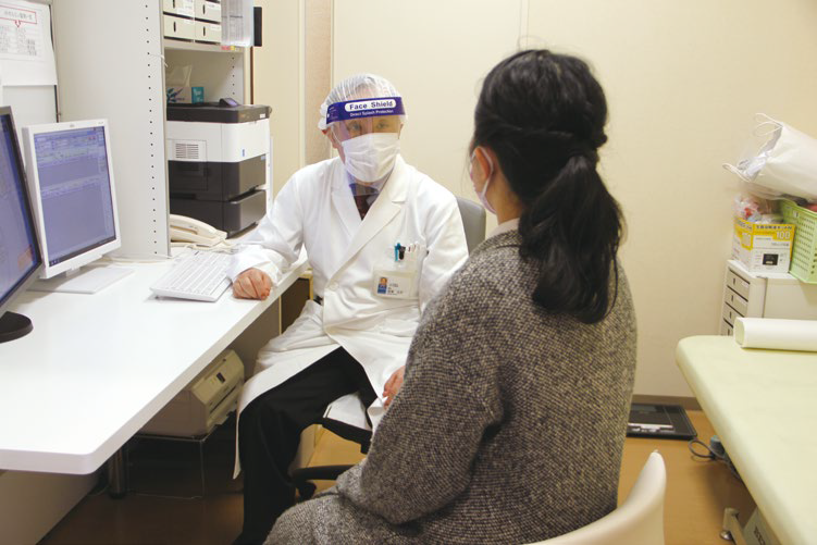 コロナ禍での診察風景